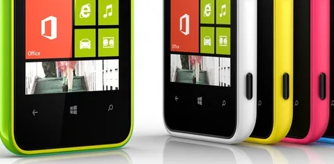 Nokia presenta il Lumia 620