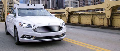 Ford: per la guida autonoma meglio le ibride