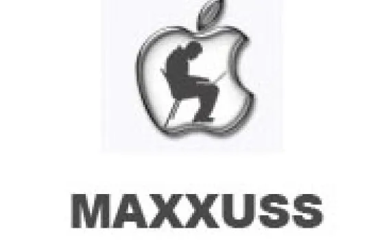Apple vs. Maxxuss: una sfida a colpi di codice e poesia