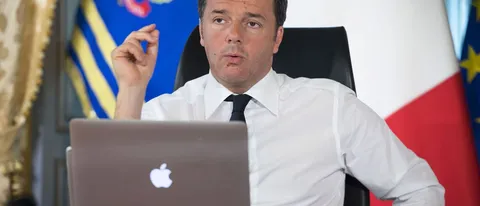 Codacons contro Renzi: pubblicità occulta ad Apple