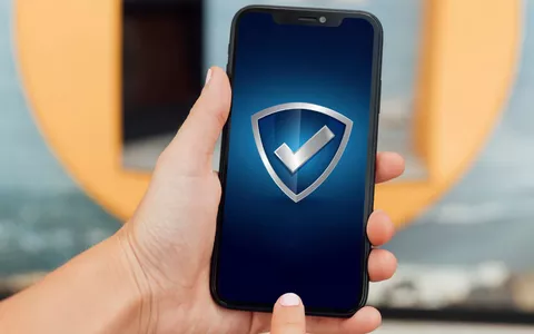 Allarme App, troppi dati personali richiesti agli utenti: la ricerca di Cybernews