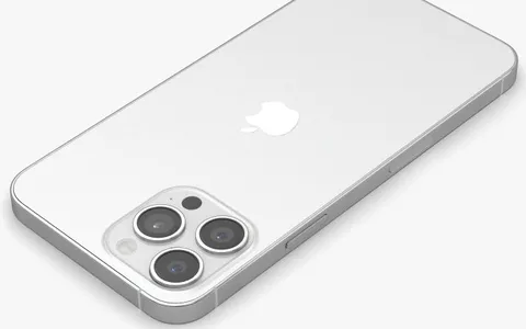 Apple iPhone 13 Pro (256GB) Argento ricondizionato: su Amazon è quasi a metà prezzo