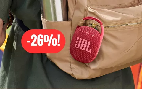 Cassa JBL con moschettone integrato e impermeabile: PERFETTA PER L'ESTATE (-26%)