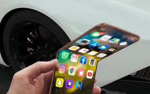 iPhone Pieghevole - Concept