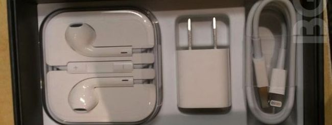 Le prime immagini dell’unboxing di iPhone 5