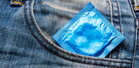 Il preservativo del futuro, anche in grafene