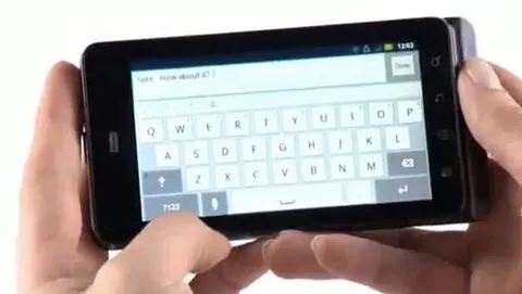 Motorola Droid 3 si mostra in video