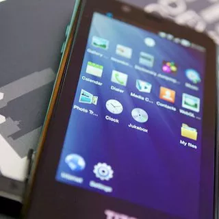 Samsung rinvia l'uscita dello smartphone Tizen