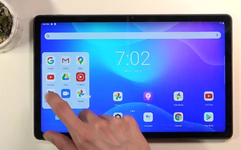 Display OLED, potenza e versatilità: il tablet Lenovo Tab P11 a prezzo FOLLE