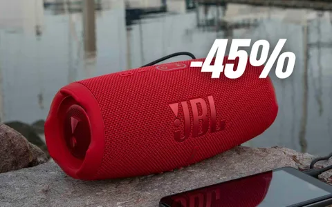 JBL Charge 5: cassa bluetooth in mega sconto del 45% su Amazon