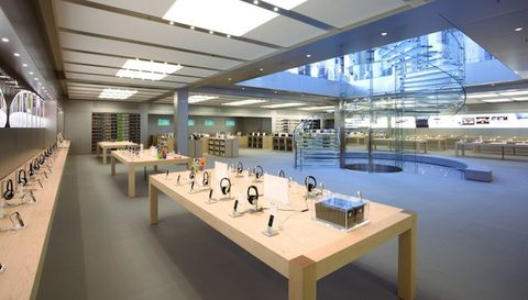 Roma, nuovo Apple Store in Via del Corso nel 2014