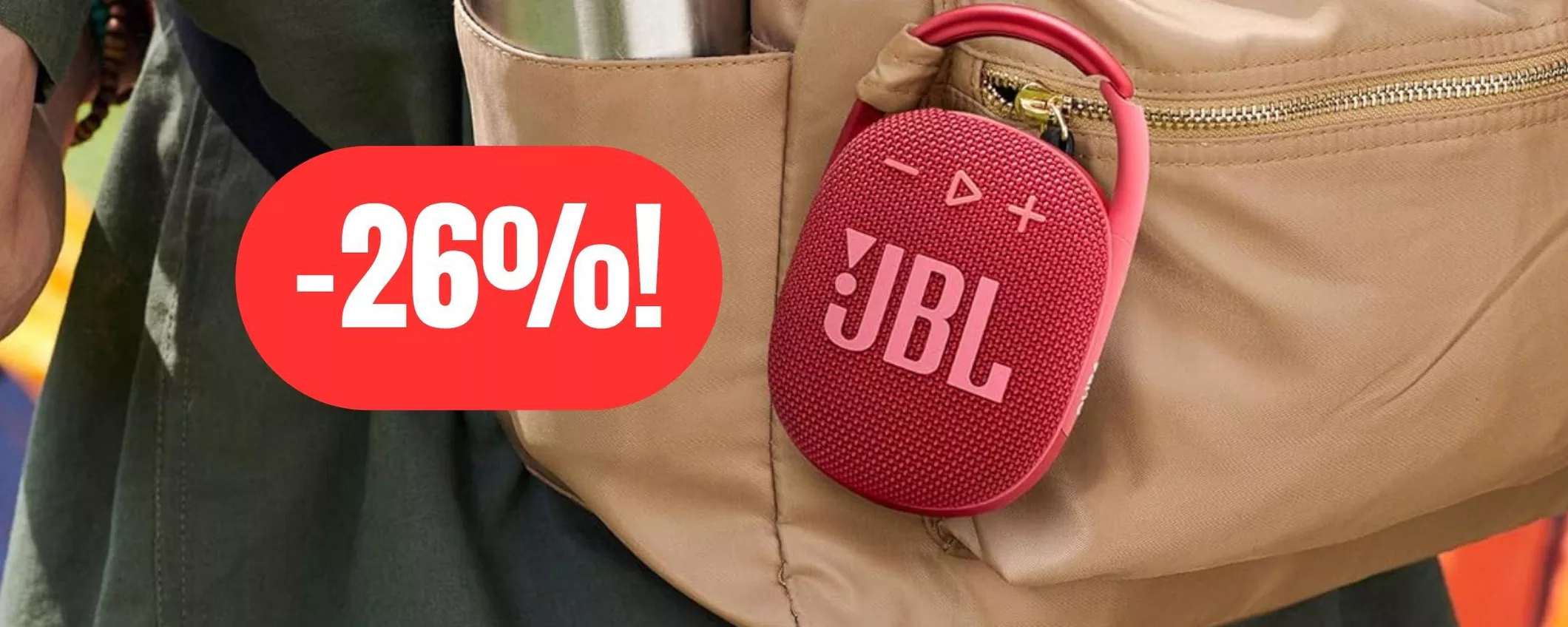 Cassa JBL con moschettone integrato e impermeabile: PERFETTA PER L'ESTATE (-26%)