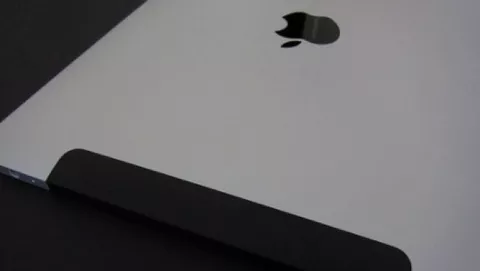 Apple chiude gli store per un'ora: si prepara al lancio di iPad Wi-Fi + 3G