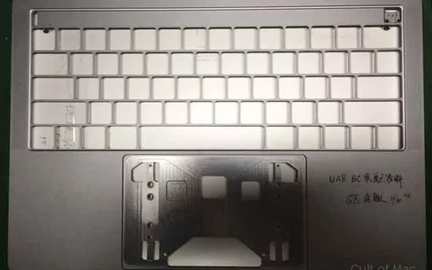 MacBook Pro 2016, ecco le foto della Tastiera Touch