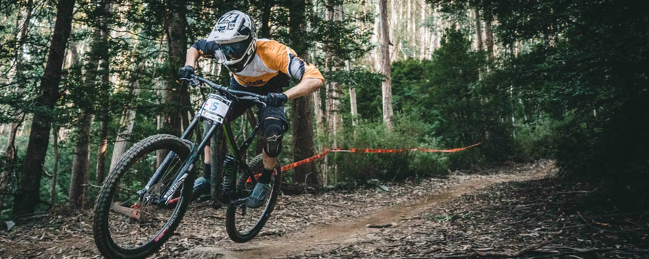 Cade dalla bici e perde i sensi: Apple Watch gli salva la vita