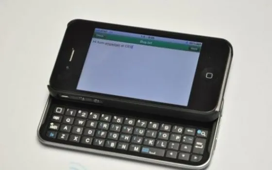 Apple aveva pensato alla tastiera fisica per il primo iPhone
