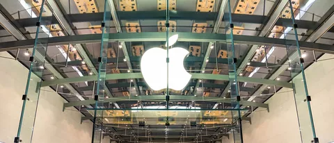 Protesta Gilet Gialli: saccheggiato Apple Store