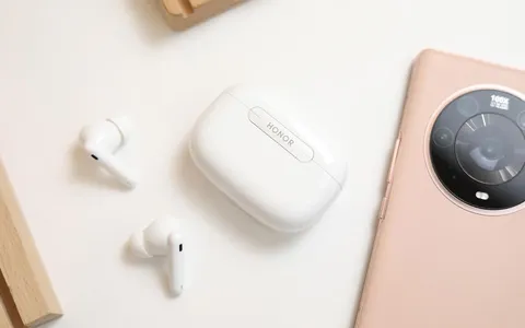HONOR Earbuds 3 Pro ufficiali in Italia