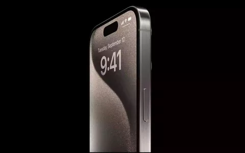 iPhone 15 Pro (128 GB) in titanio naturale a soli 1049€ su Amazon