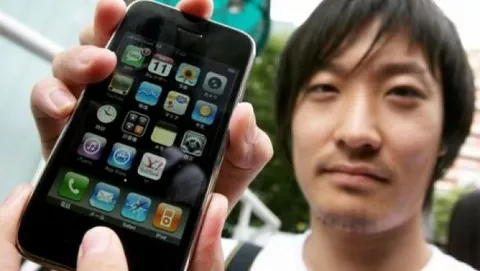 iPhone domina il mercato degli smartphone in Giappone