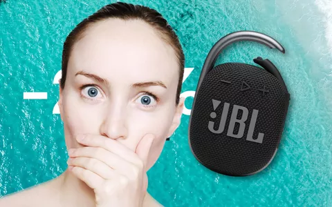 JBL Clip 4: altoparlante Bluetooth con moschettone per l'estate