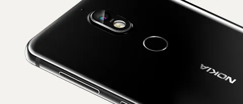 Nokia 7 Plus, display 18:9 e dual camera