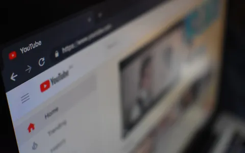 Bug del punto, eludere paywall e pubblicità online