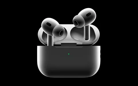 Apple AirPods Pro 2 con custodia MagSafe (USB‑C) ​​​​​​​TORNA con l'OFFERTA TOP (-22%)