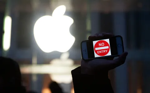 iPhone 5c di San Bernardino, per l'FBI per ora è un buco nell'acqua