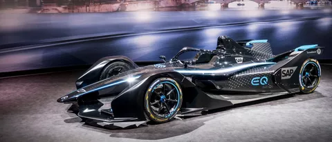 Mercedes-Benz svela la sua monoposto di Formula E