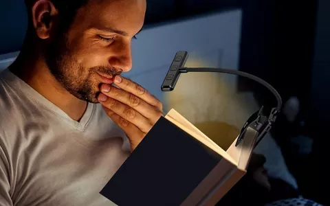 Lampada Luce LED da Lettura Notturna per Leggere Libri Libro con Clip  Flessibile