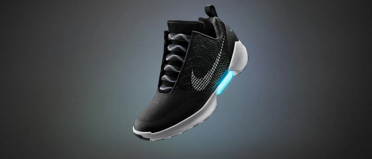 Nike allacciatura discount automatica prezzo