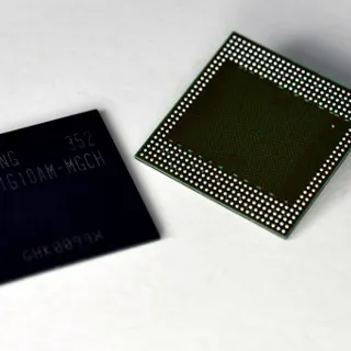 Samsung annuncia chip LPDDR4: Galaxy più potenti