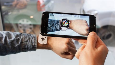 Provare l’Apple Watch in realtà aumentata con ARWatch
