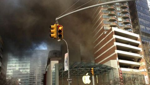 Paura incendio all'Apple Store di New York, ma è un edificio vicino