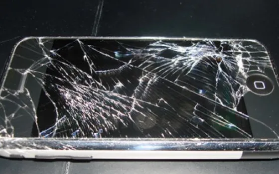 iPhone si rompe più degli altri smartphone