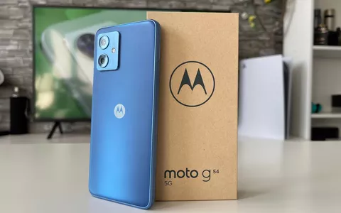Motorola Moto G54 5G, sconto SENZA SENSO su eBay: costa appena 153€