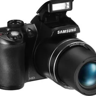 Samsung WB110, nuova bridge con superzoom