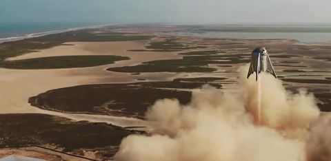 SpaceX lancia Starhopper in uno spettacolare video