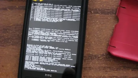 HTC elimina il blocco del bootloader