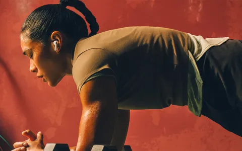 AirPods Pro 3: il salto evolutivo tra qualità audio, fitness e traduzione live