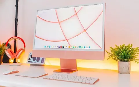 CROLLA di 300€: iMac all-in-one Apple AL MINIMO STORICO mai visto prima