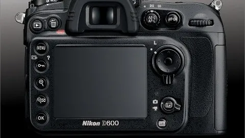 Nikon D600 domani: trapelate le specifiche complete