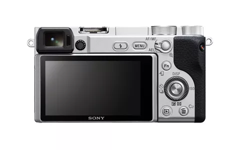 Sony a6400 silver edition in Giappone