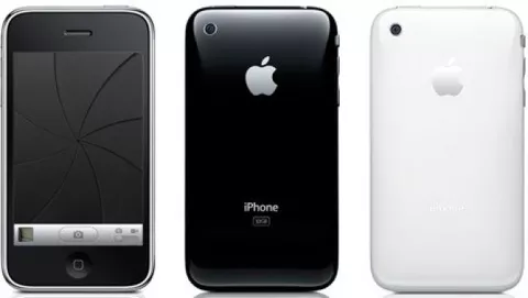 iPhone 3.0: un bug nasconde le foto