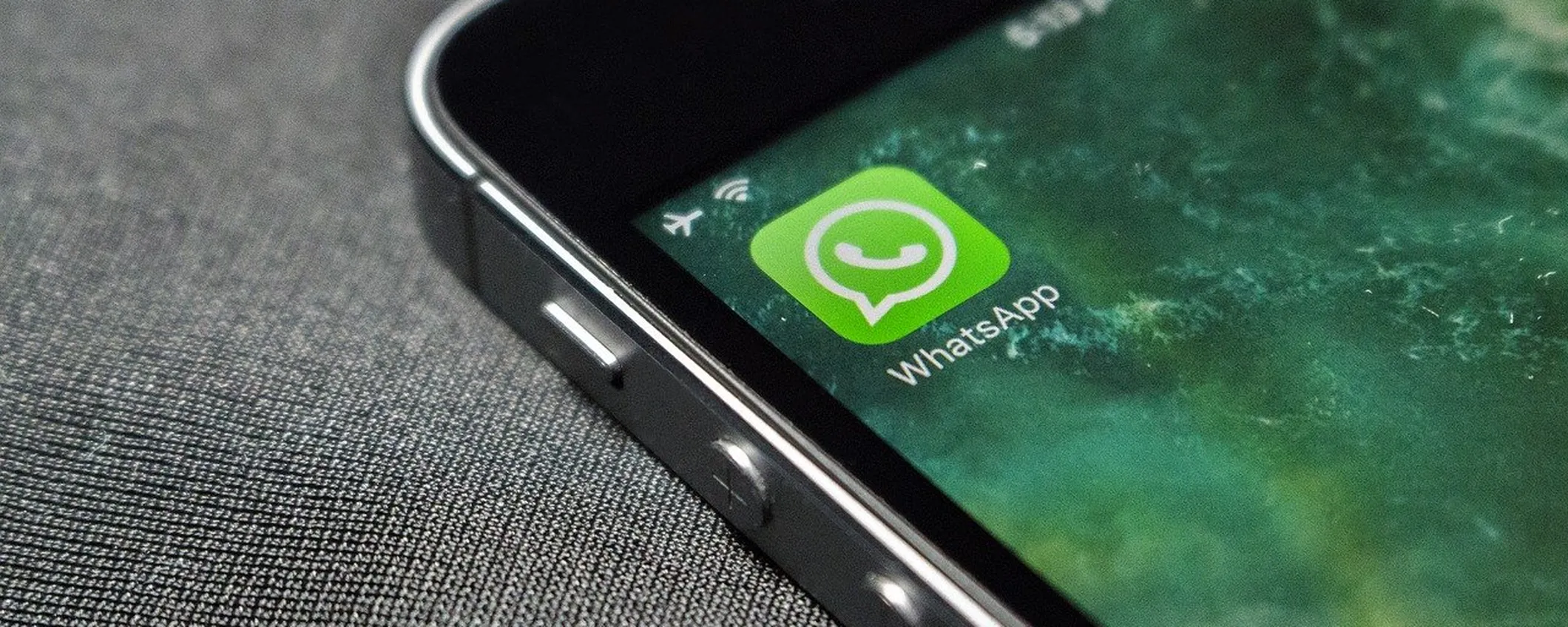 WhatsApp smaschera le fake news sul coronavirus con Facta