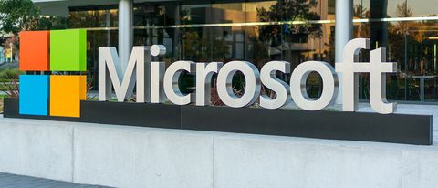 Microsoft vende i feature phone a Foxconn