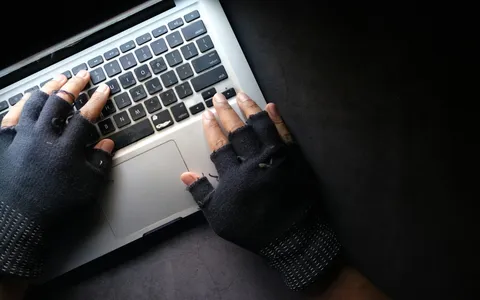 Truffa PostePay, allerta già massima: così oggi ti svuotano il conto
