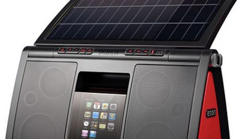 Eton annuncia Soulra XL: le casse per iPod/iPhone ad energia solare