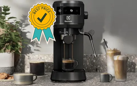 Macchina per Caffè Espresso e Cappuccino Electrolux a meno di metà prezzo (-57%)